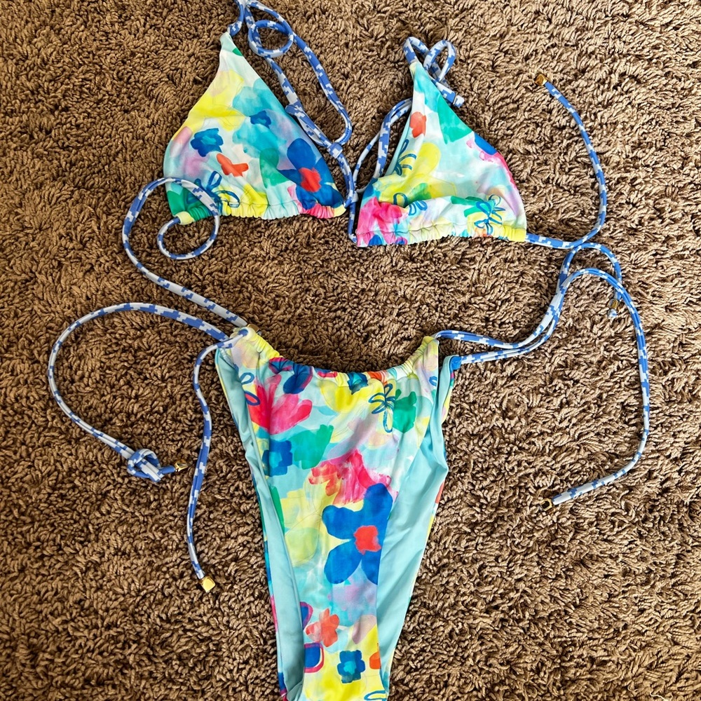 👙 blackbough bikini !